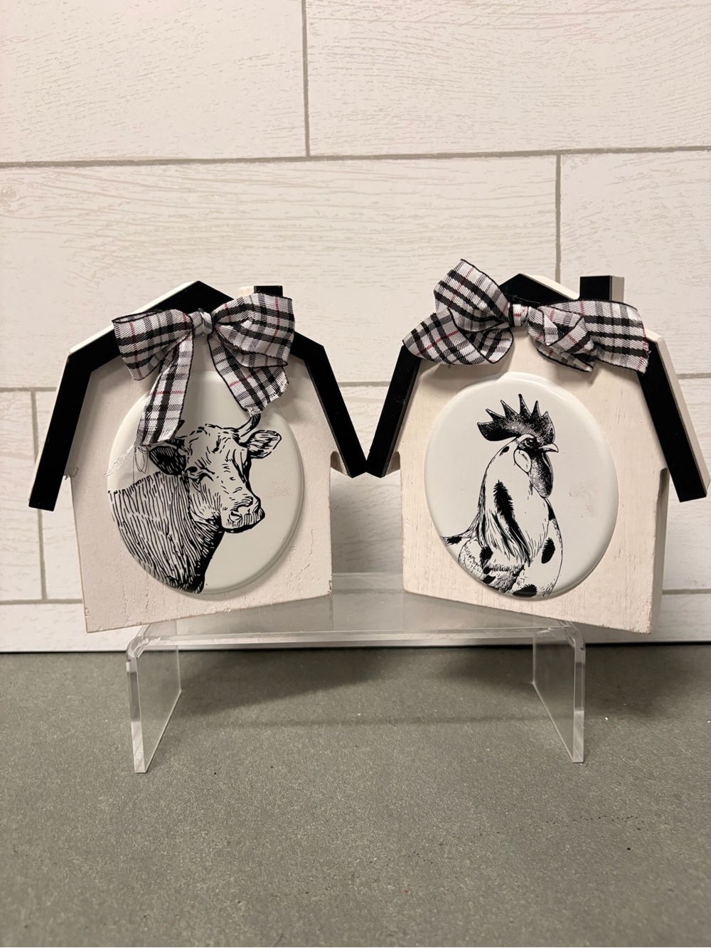 Hobby Lobby Black and White Farm Animal Plaque Pair